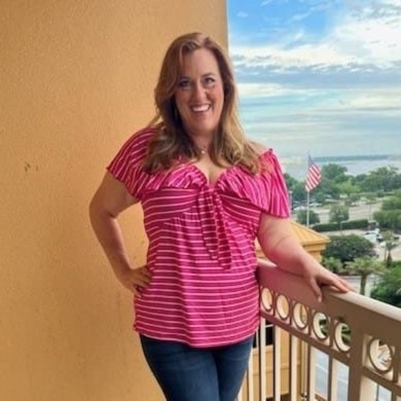 Meet your Posher, Linda - Picture 1 of 1